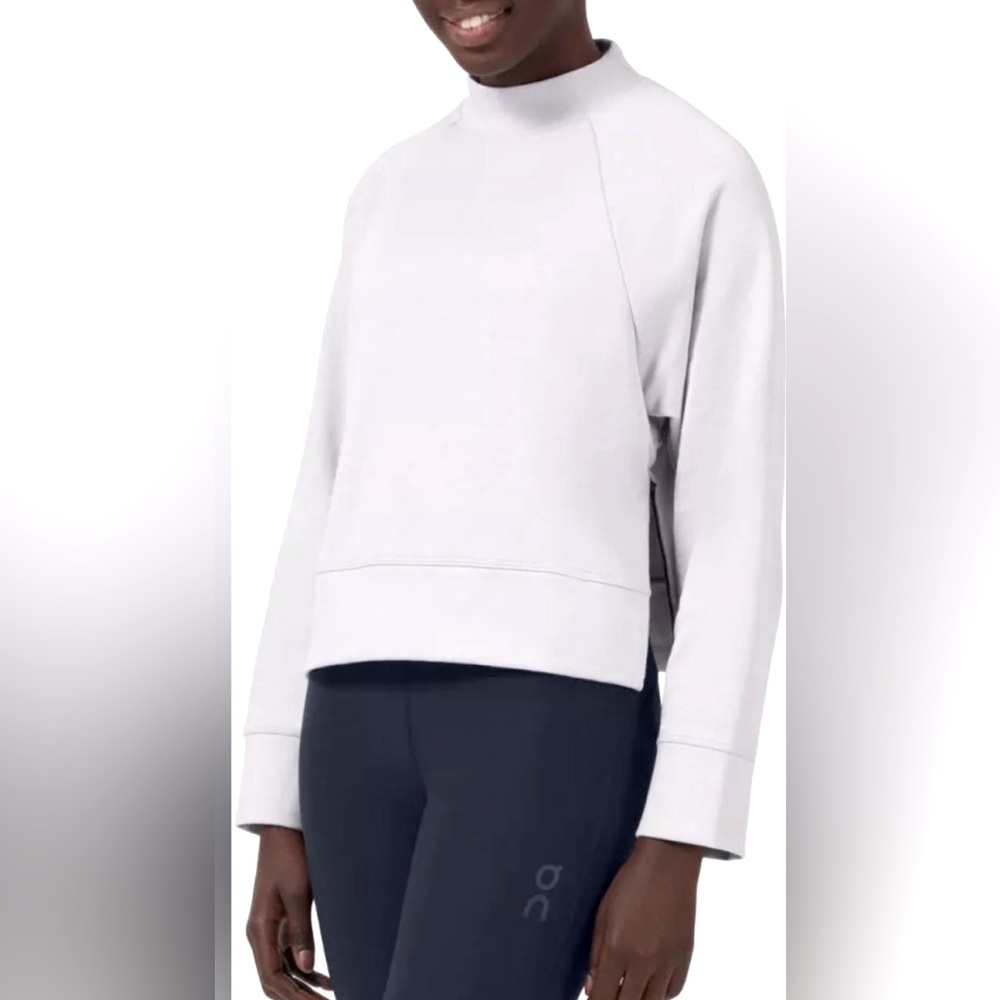 On cloud white crewneck running sweater size small